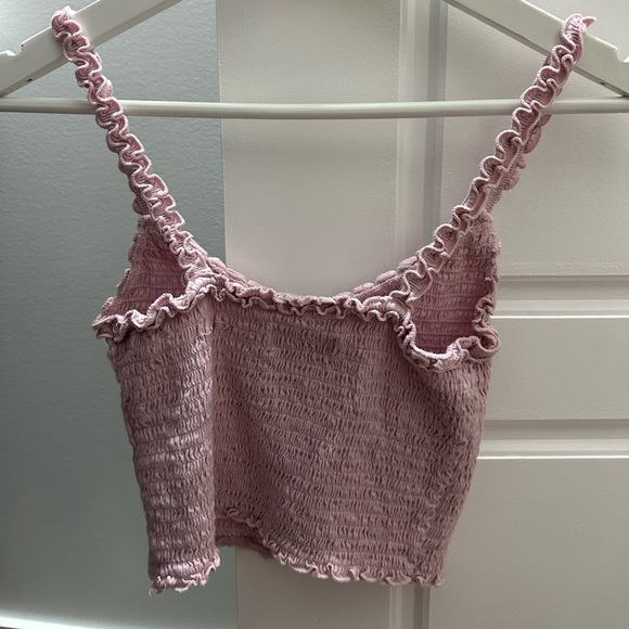🩷3 for $20🩷Hollister Tank Top Crop Top (Size Small) In Colour Light Pink. - Picture 2 of 3